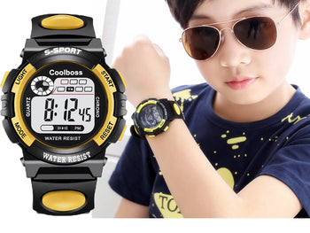 Orologio Digitale da Ragazzo con Cinturino in Silicone Nero e Quadrante Nero e Giallo